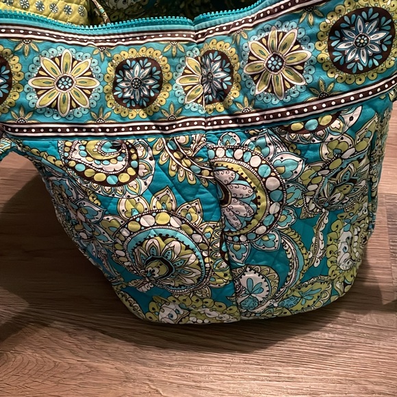 Vera Bradley retired Peacock print Bag- EUC - Picture 8 of 13